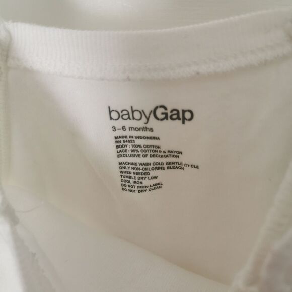3/$15 Baby Gap girls onesie size 3-6 m - Picture 2 of 4